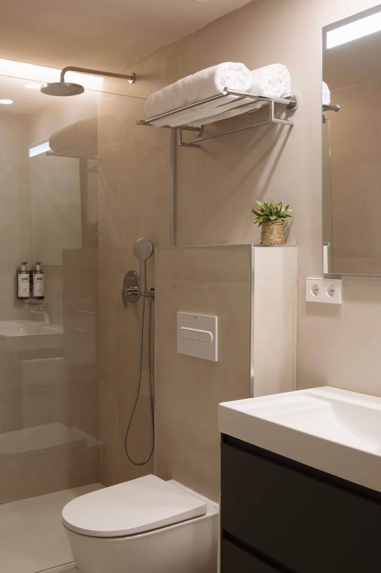 Apartamentos Joaquin Costa Santender Kültér fotó
