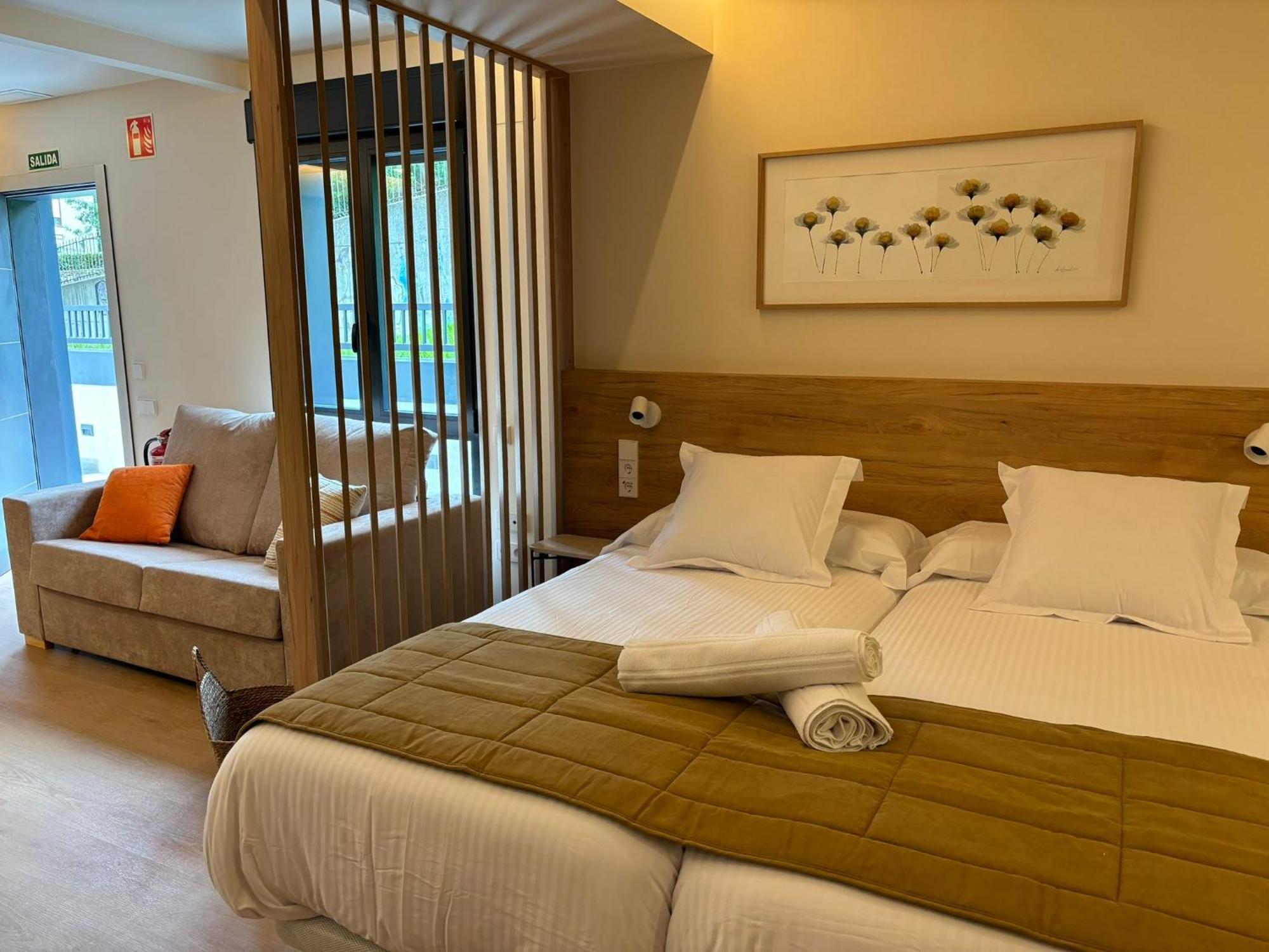 Apartamentos Joaquin Costa Santender Kültér fotó